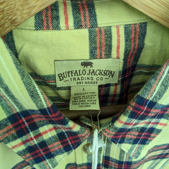 NWT Buffalo Jackson Trading CO. Woman's Button Down Flannel Plaid Shirt - Picture 4 of 4
